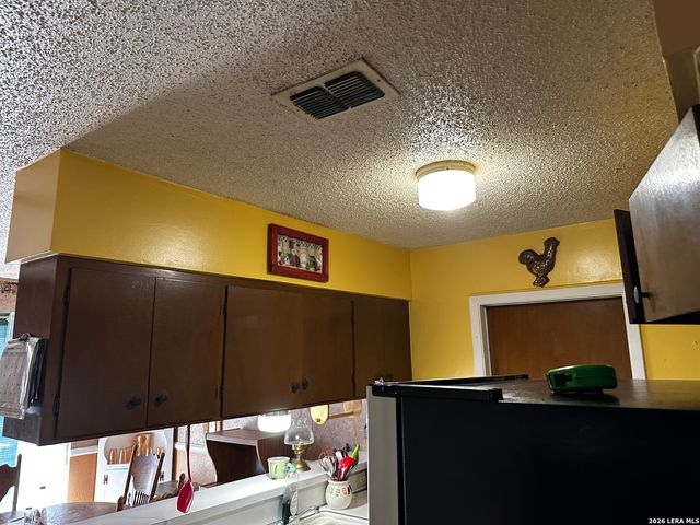 238 Bristol, San Antonio, TX 78214