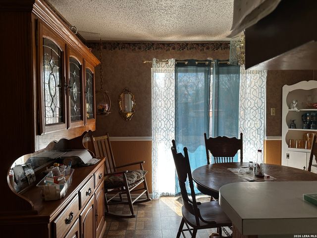 238 Bristol, San Antonio, TX 78214