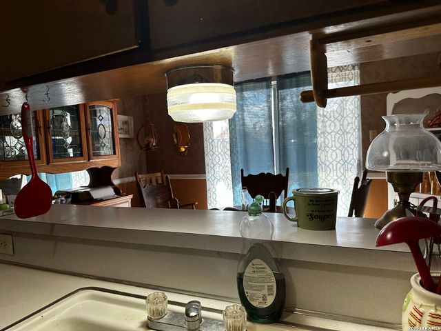 238 Bristol, San Antonio, TX 78214