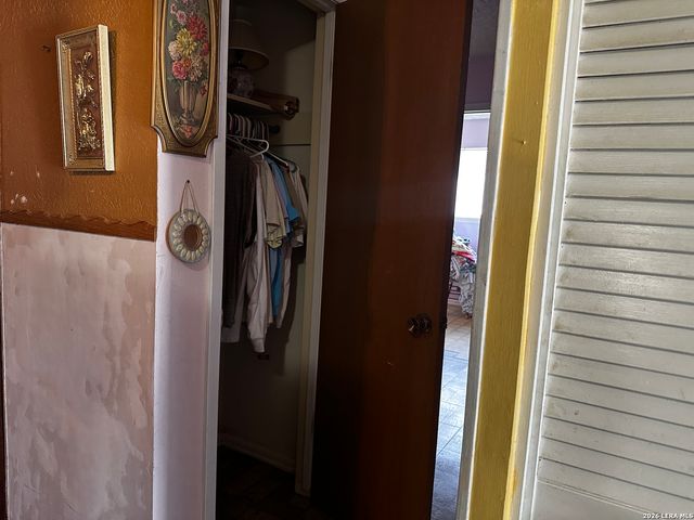 238 Bristol, San Antonio, TX 78214