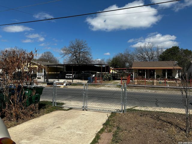 238 Bristol, San Antonio, TX 78214