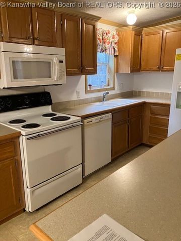 27832 Ripley Road, Mount Alto, WV 25264