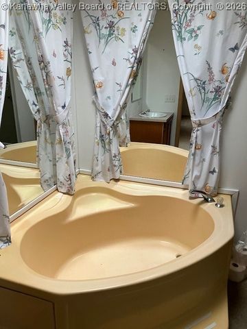 27832 Ripley Road, Mount Alto, WV 25264