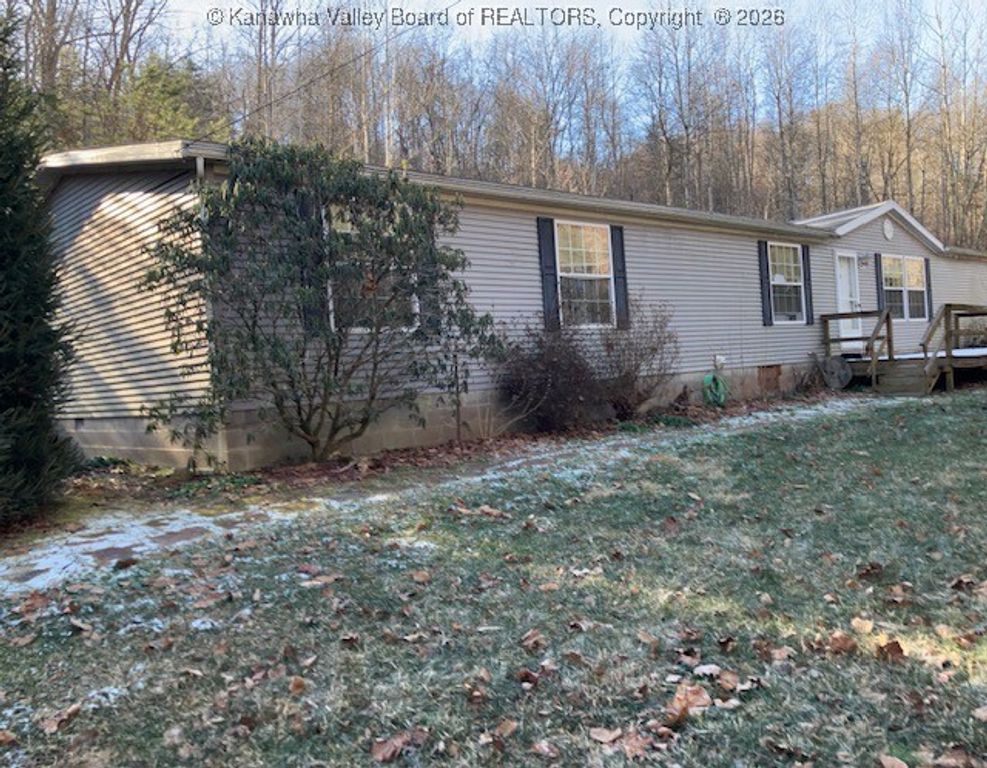 27832 Ripley Road, Mount Alto, WV 25264
