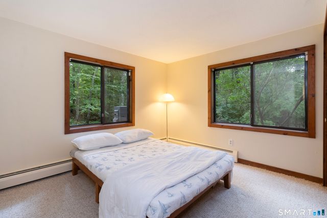 882 Moose Hill Road, Guilford, CT 06437