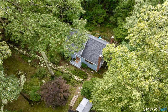 882 Moose Hill Road, Guilford, CT 06437