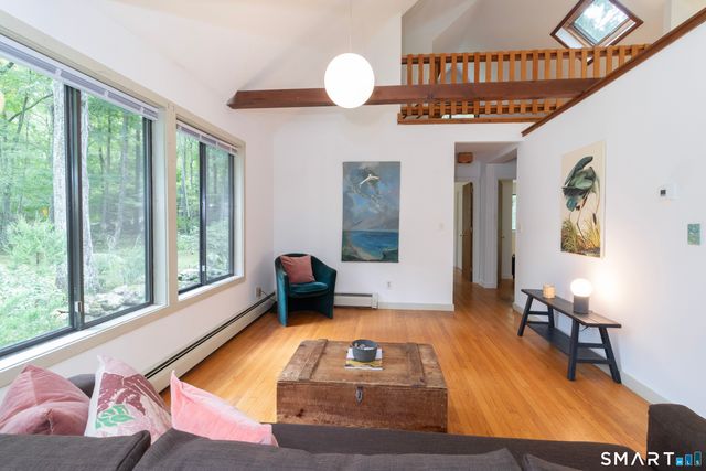 882 Moose Hill Road, Guilford, CT 06437