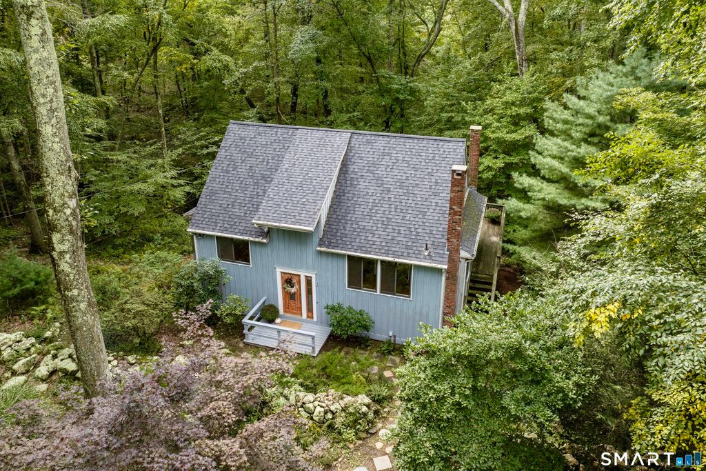 882 Moose Hill Road, Guilford, CT 06437