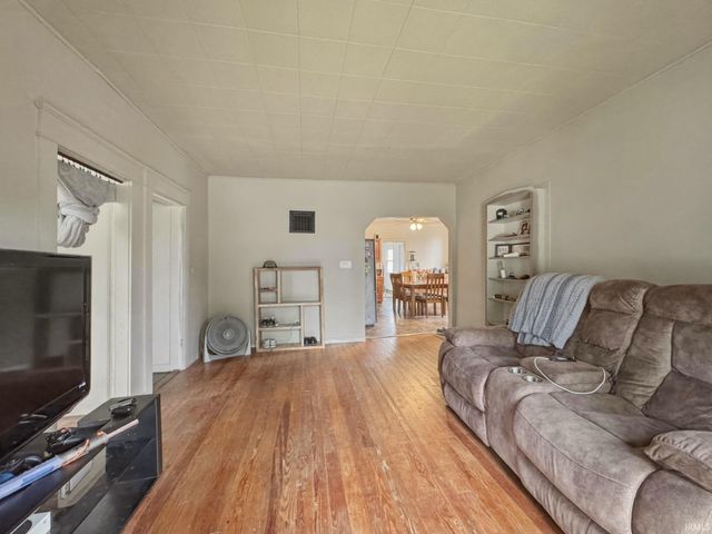 22517 Stenger Street, Woodburn, IN 46797