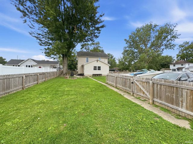 22517 Stenger Street, Woodburn, IN 46797