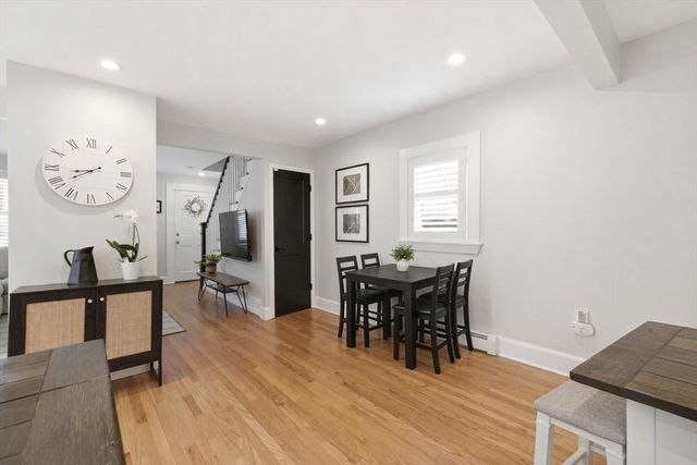 10 Sassamon St, Canton, MA 02021