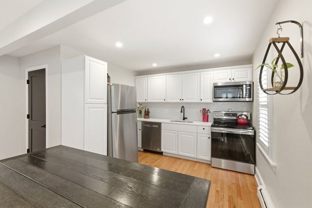 10 Sassamon St, Canton, MA 02021