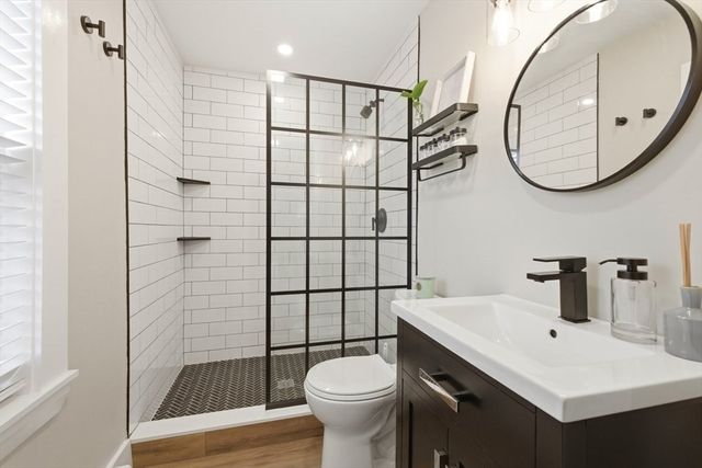 10 Sassamon St, Canton, MA 02021