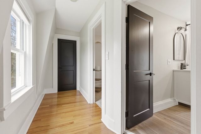 10 Sassamon St, Canton, MA 02021