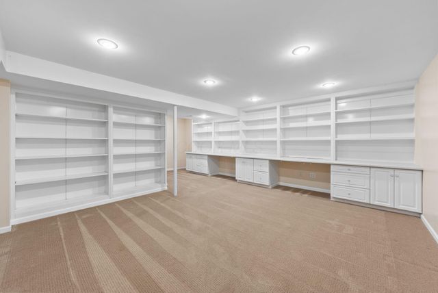 3280 River Place Drive, Columbus, OH 43221