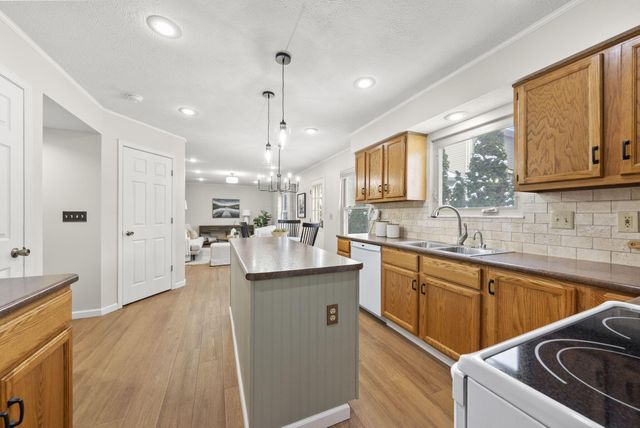 3280 River Place Drive, Columbus, OH 43221