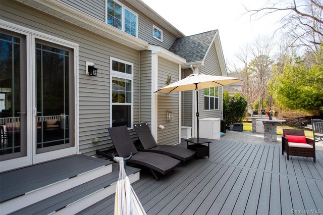 29 Wildflower Drive, Ridge, NY 11961