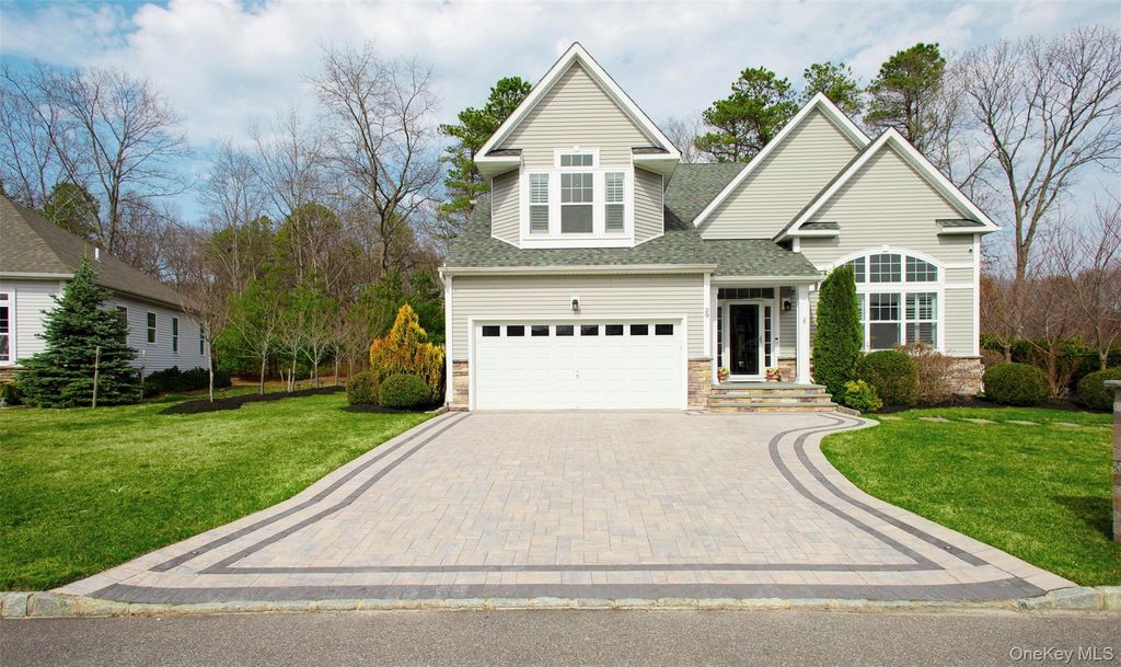29 Wildflower Drive, Ridge, NY 11961