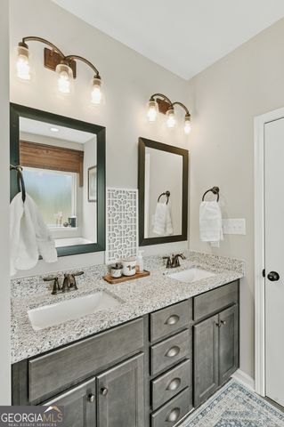 279 Davis Road, Gray, GA 31032