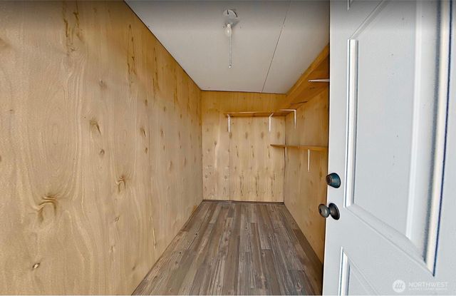 814 5th St, Steilacoom, WA 98388