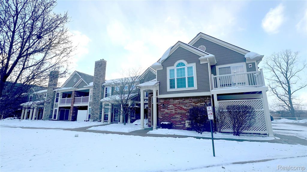 4378 Deeside Drive, Brighton, MI 48116