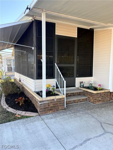 3137 Old Farm House DR, North Fort Myers, FL 33917