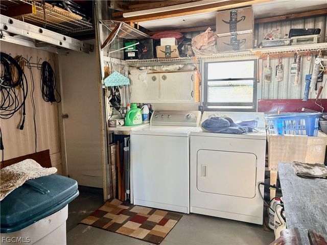 3137 Old Farm House DR, North Fort Myers, FL 33917