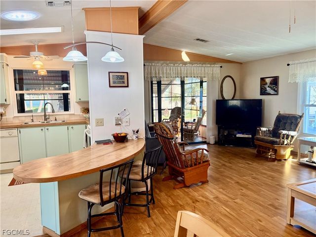 3137 Old Farm House DR, North Fort Myers, FL 33917