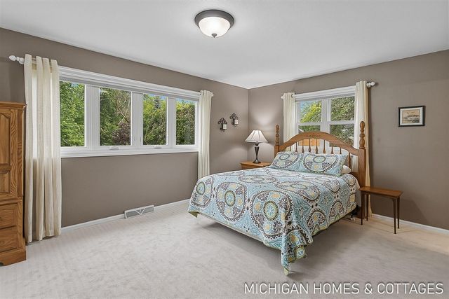 593 Alice Avenue, Zeeland, MI 49464