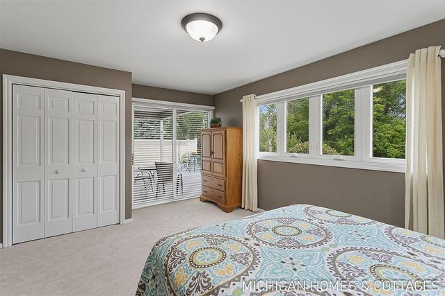 593 Alice Avenue, Zeeland, MI 49464