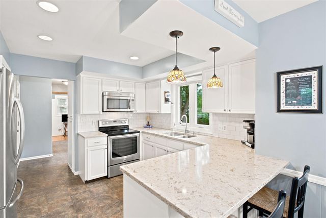 593 Alice Avenue, Zeeland, MI 49464