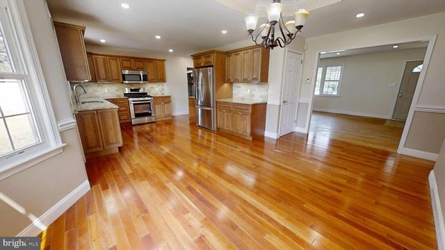 3209 E CHESTNUT AVE, Vineland, NJ 08361