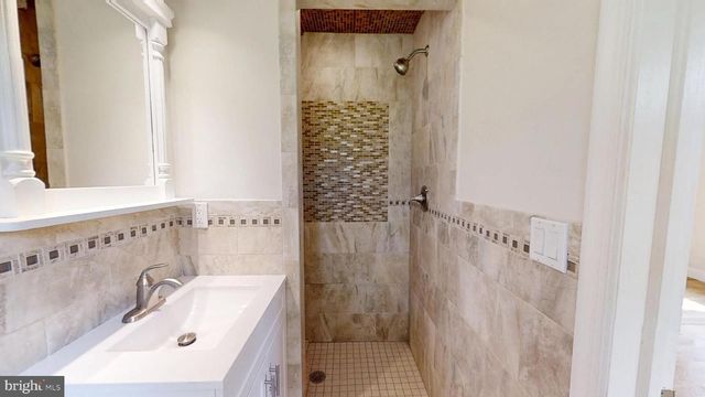 3209 E CHESTNUT AVE, Vineland, NJ 08361