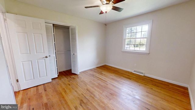 3209 E CHESTNUT AVE, Vineland, NJ 08361