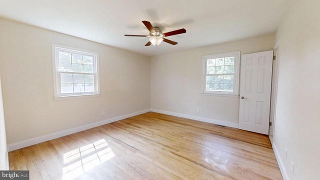 3209 E CHESTNUT AVE, Vineland, NJ 08361