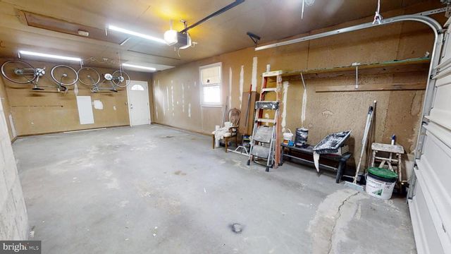 3209 E CHESTNUT AVE, Vineland, NJ 08361
