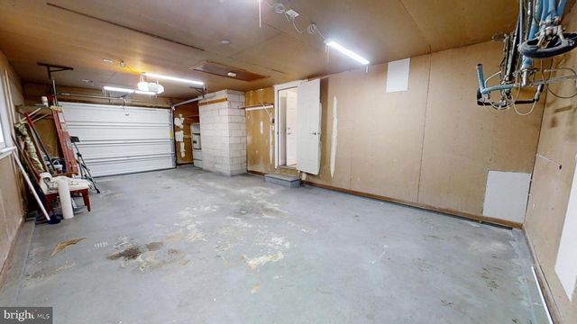 3209 E CHESTNUT AVE, Vineland, NJ 08361