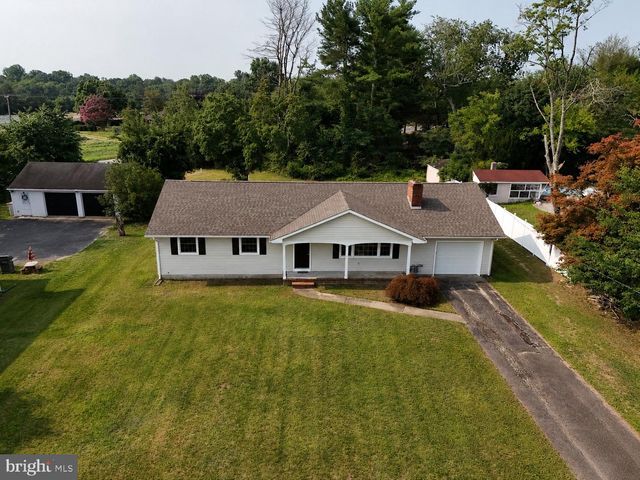 3209 E CHESTNUT AVE, Vineland, NJ 08361
