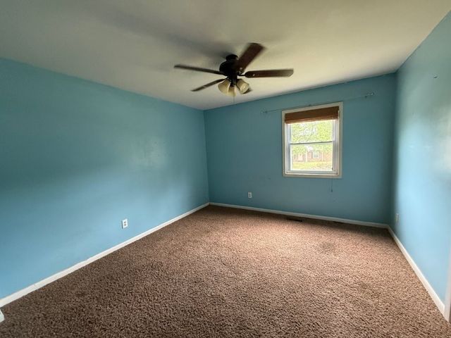 1902 W Granite Street, Siloam Springs, AR 72761