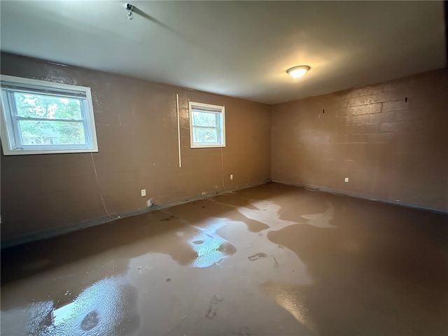 1902 W Granite Street, Siloam Springs, AR 72761