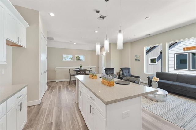 2504 W Tidwell Road G, Houston, TX 77091