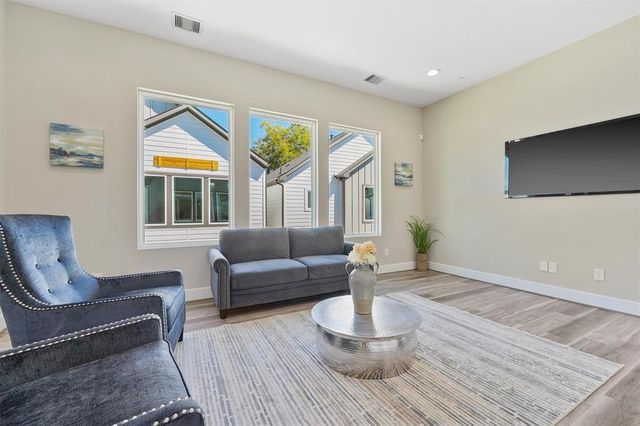 2504 W Tidwell Road G, Houston, TX 77091