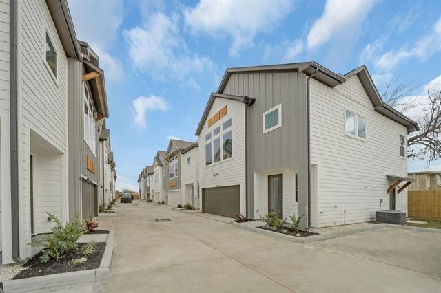 2504 W Tidwell Road G, Houston, TX 77091