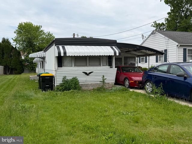 512 MEADE AVE, Hanover, PA 17331