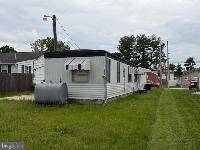 512 MEADE AVE, Hanover, PA 17331