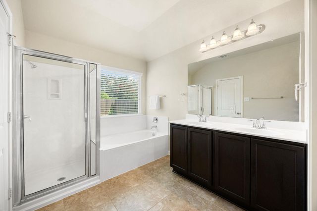1918 Stonehaven, San Marcos, TX 78666