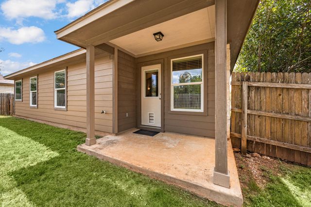 1918 Stonehaven, San Marcos, TX 78666