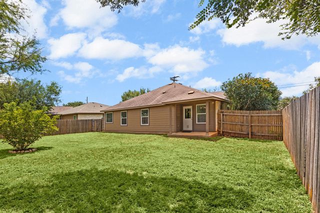 1918 Stonehaven, San Marcos, TX 78666
