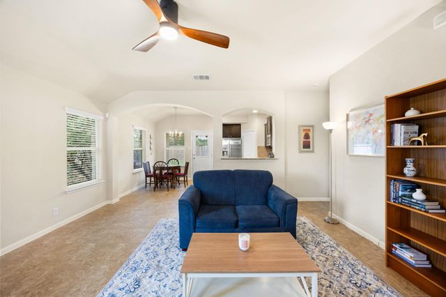 1918 Stonehaven, San Marcos, TX 78666