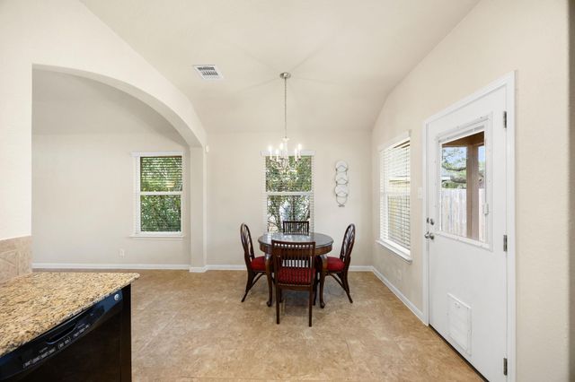 1918 Stonehaven, San Marcos, TX 78666